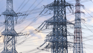 鉄塔や送電設備